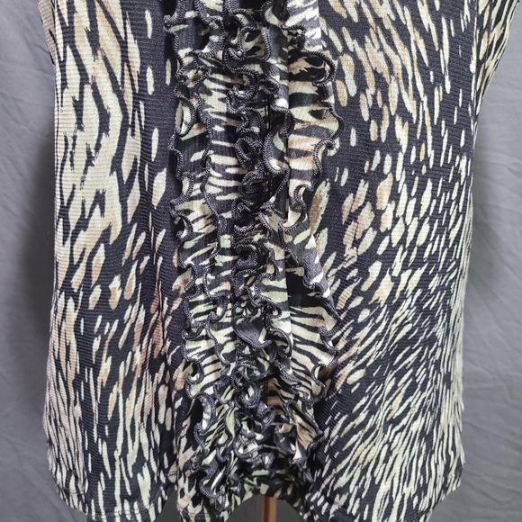 212 Collection Abstract Print Ruffled Top - Picture 4 of 7